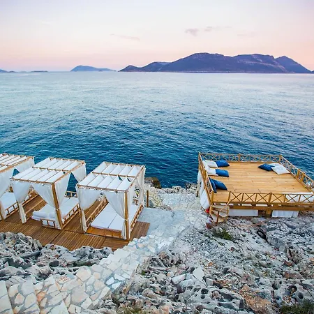 Lycia Hotel